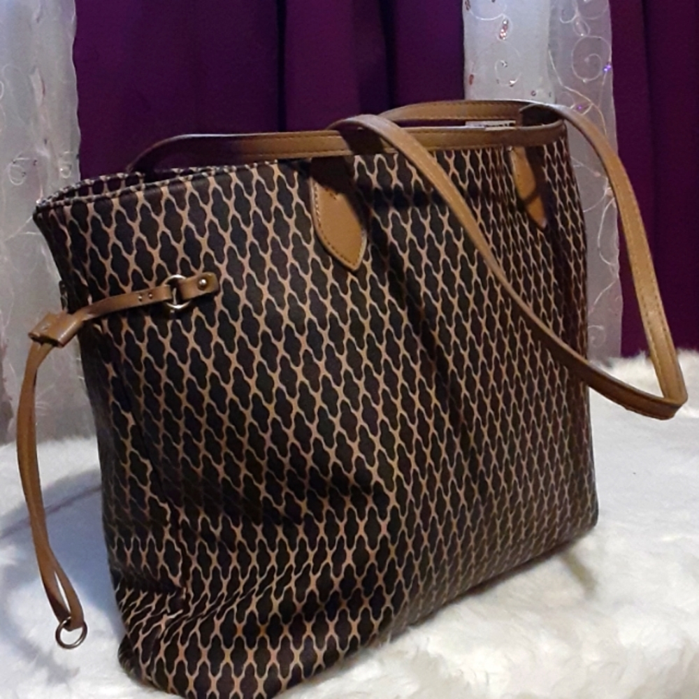 Geometric Print Electronics Bag - image 5